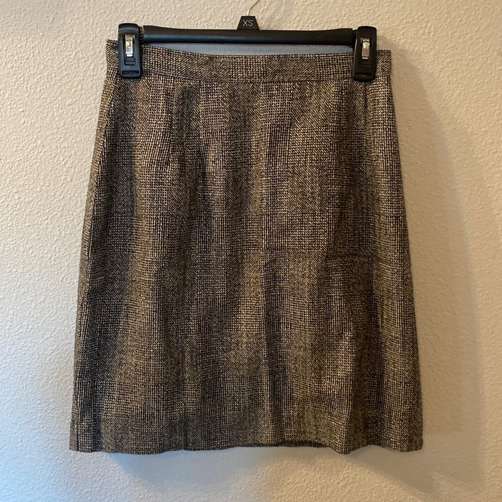 Easy Pieces wool skirt size 8